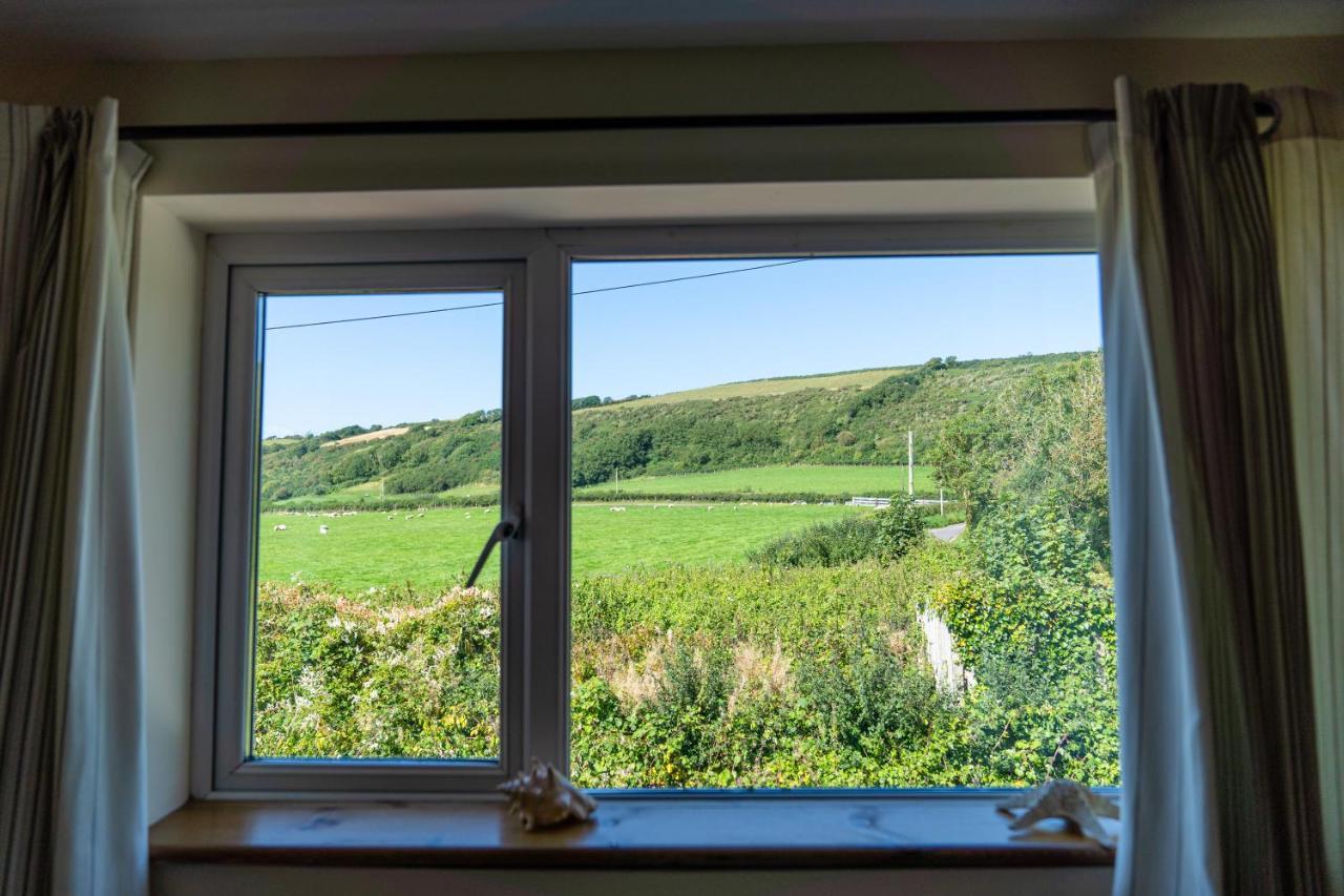 Wrth Y Nant Villa Saint Ishmaels  ภายนอก รูปภาพ